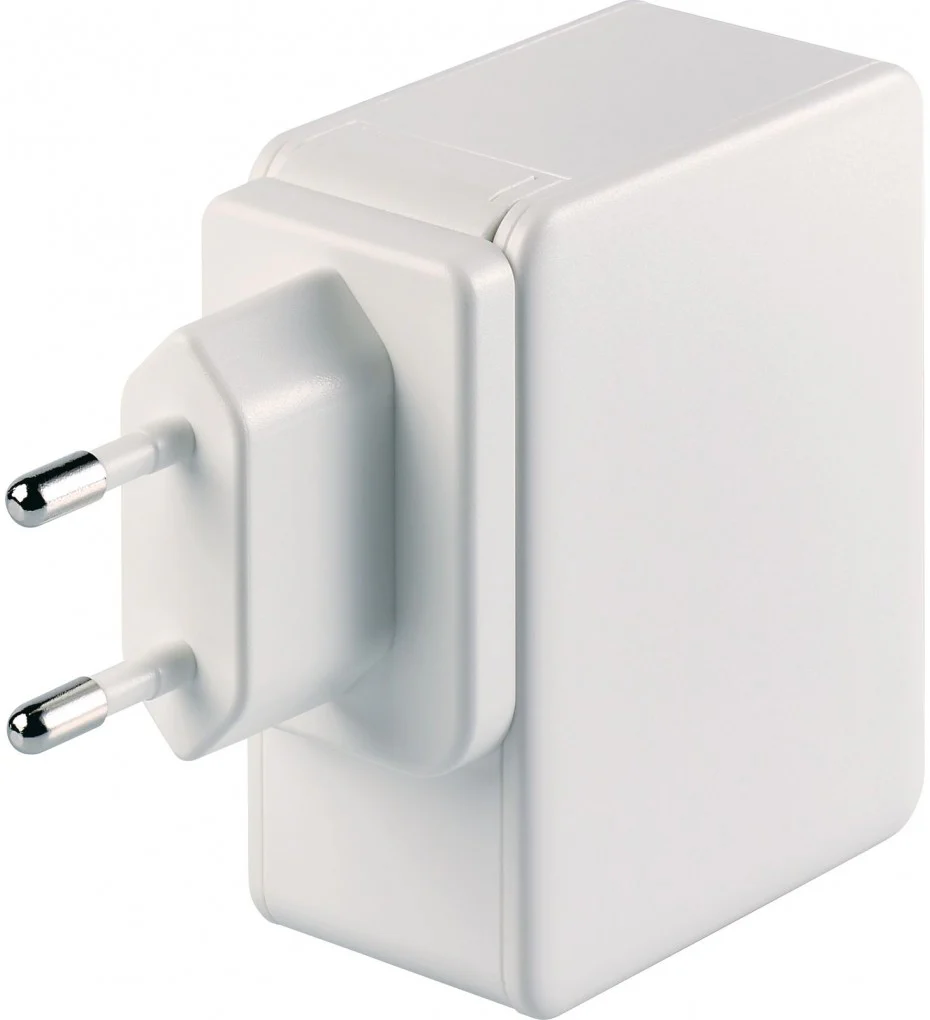 Go Travel Worldwide USB Charger and Adapter Set - Image 10