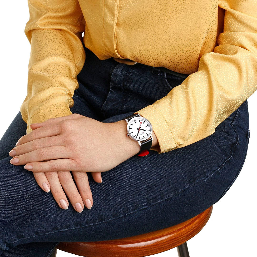 Mondaine CLASSIC BRUSHED CASE, BLACK VEGAN GRAPE LEATHER, 36 MM A660.30314.16SBBV - Image 2
