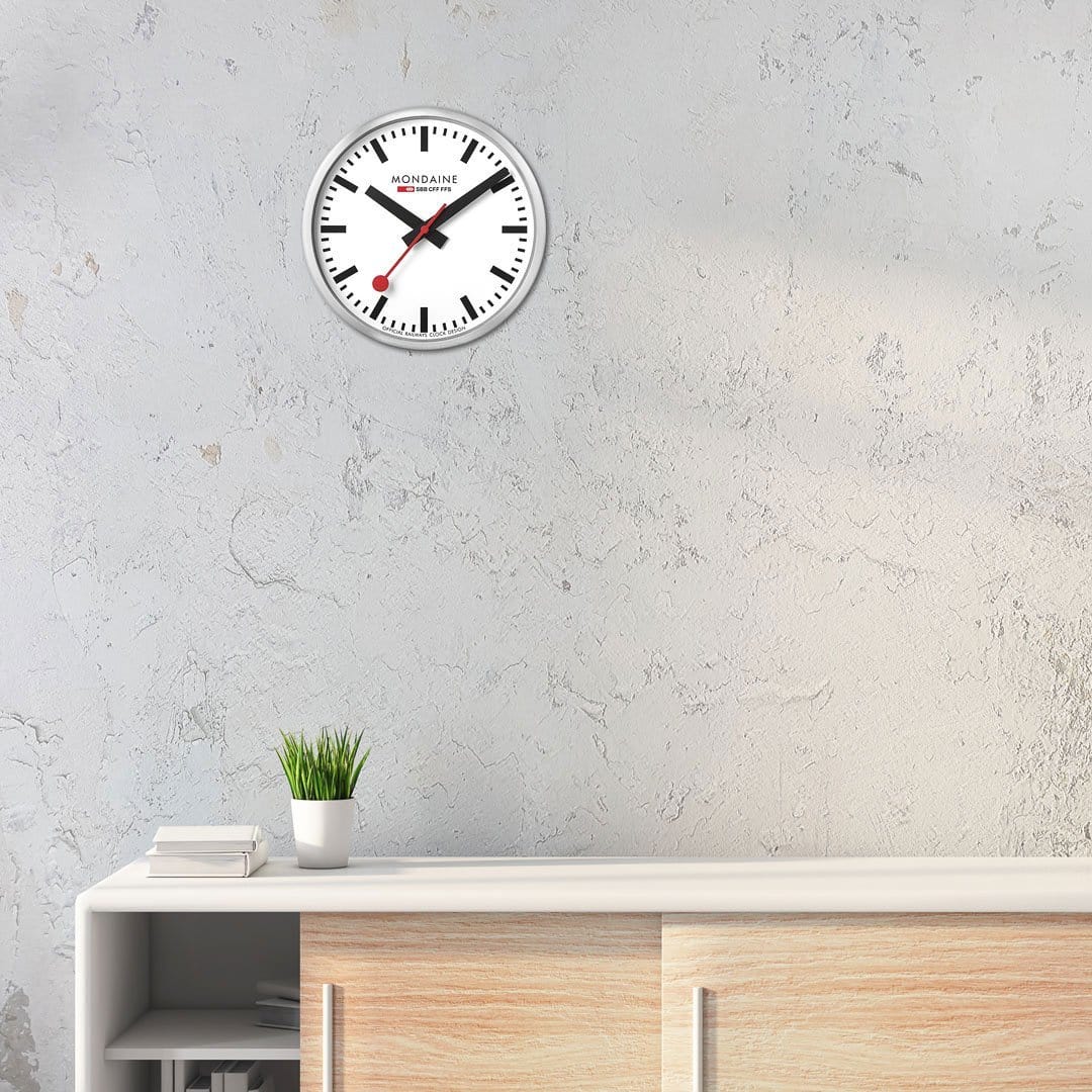 Mondaine Wall Clock 40 cm - Image 5