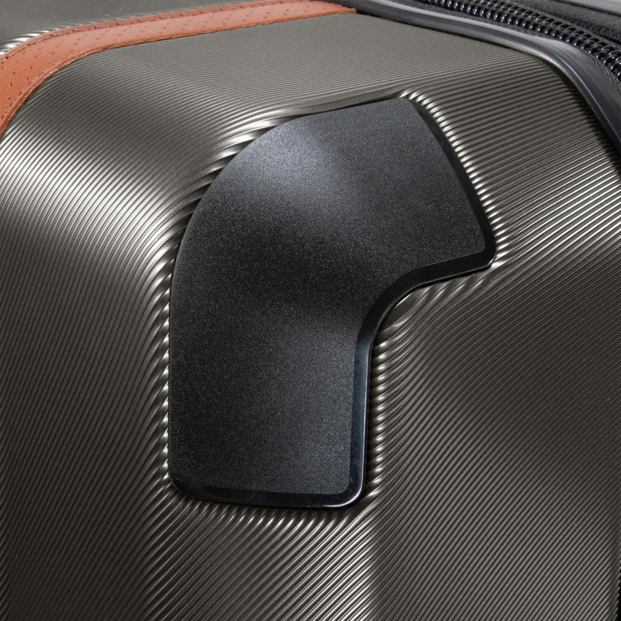 Ricardo of Beverly Hills Montecito 2.0 Hardside 2-Piece Set Champagne (21" Carry-On, 29" Large Checked) - Image 7