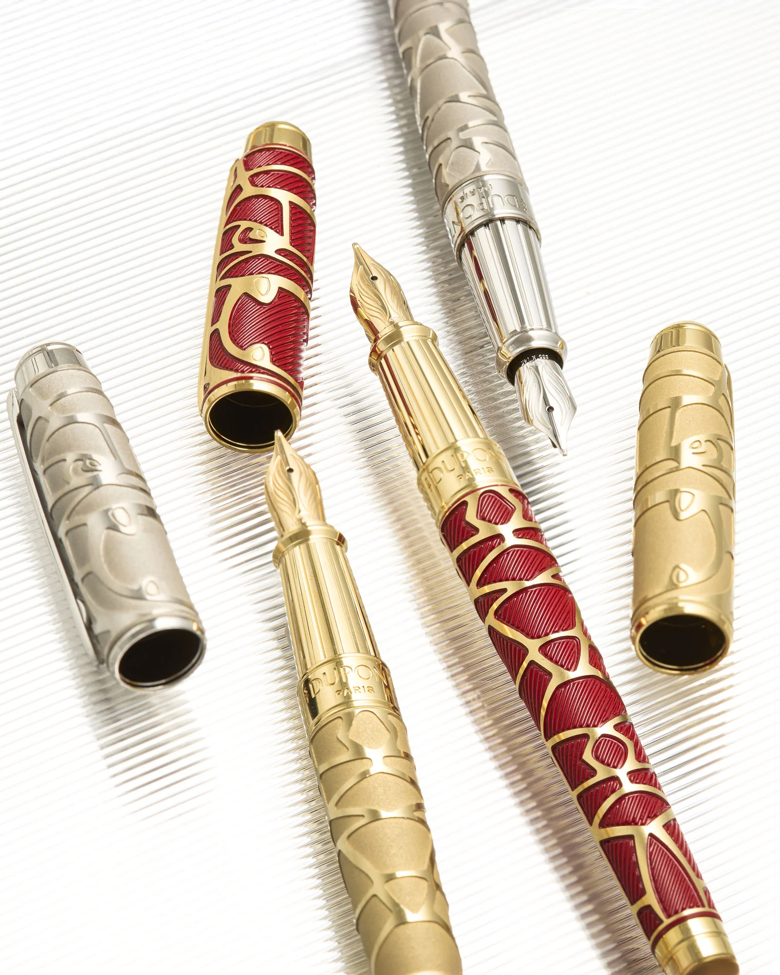 S. T. Dupont Line D Eternity Orlinski Collaboration Large Fountain Pen Red - Image 10