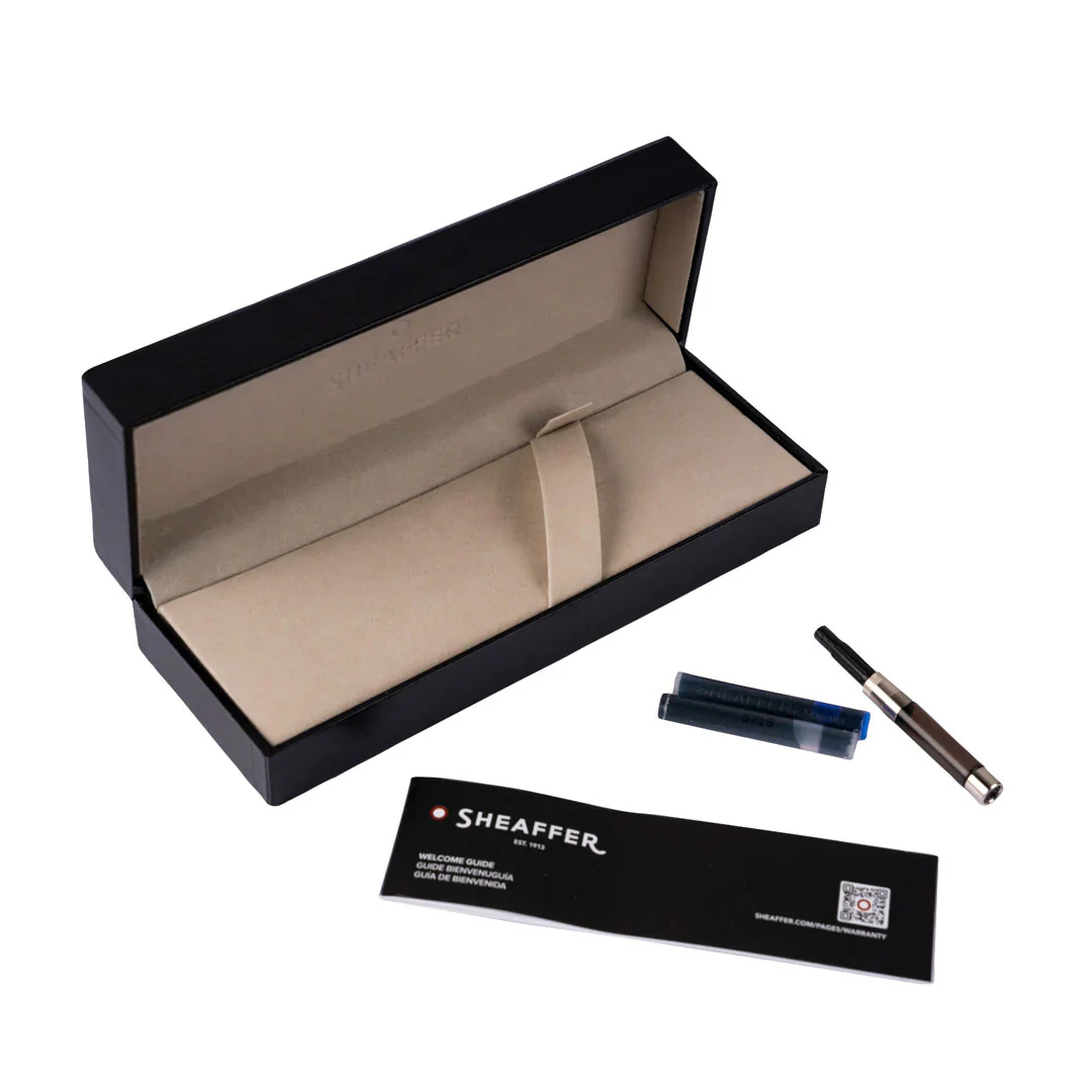 Sheaffer 300 Glossy Blue Fountain Pen With Chrome Trims - Image 4